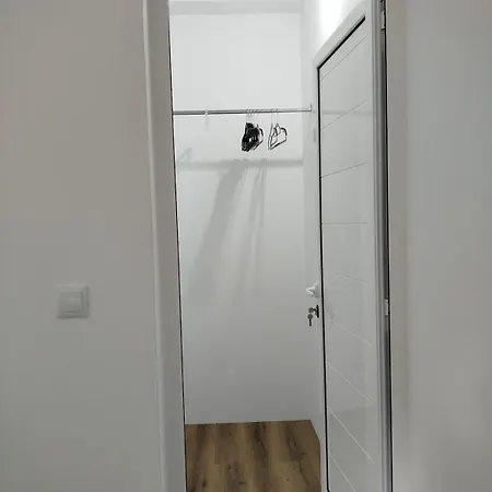 Paradise House 度假居 *